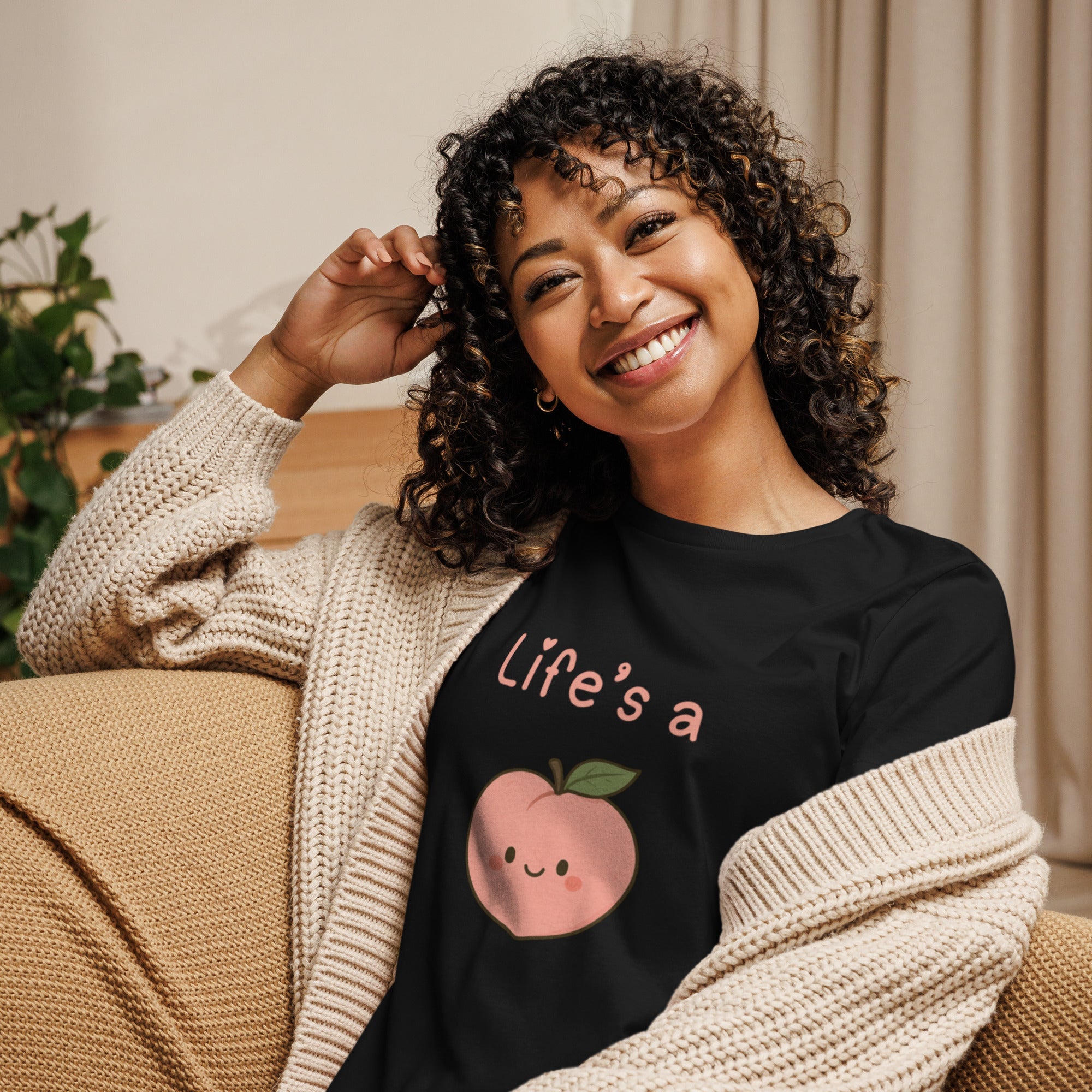 Women's Relaxed T-Shirt - White - The Elise Emporium